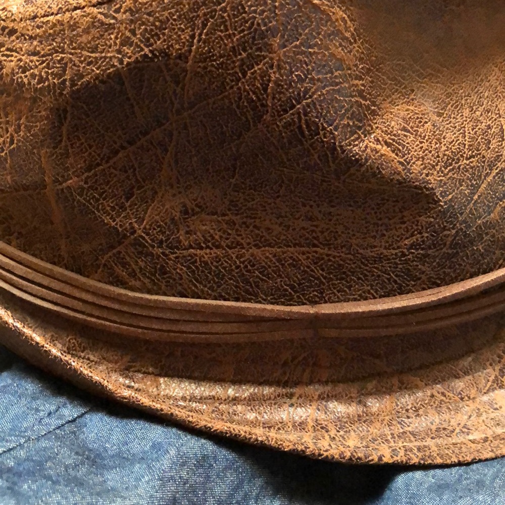 Hat - Picture 4 of 5
